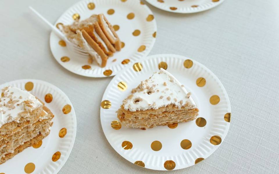 Safe Flours, Binders, and Natural Sweeteners for Baking